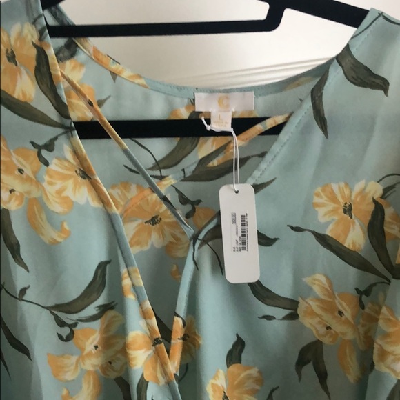 Top - Picture 2 of 2